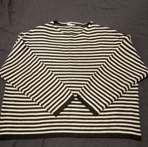 Green And White Striped Sweater CJLA